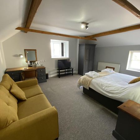 The Roade House Hotel Room photo